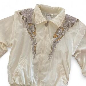 Cream vinage windbreaker beaded size small